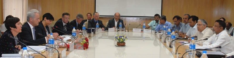 The Union Minister for Railways, Shri Mukul Roy along..