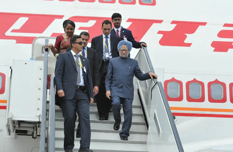 The Prime Minister, Dr. Manmohan Singh arrives at the Frankfurt International…