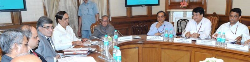 The Union Finance Minister, Shri Pranab Mukherjee addressing the...