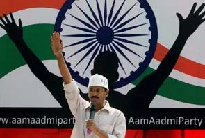Arvind Kejriwal indefinite fast enters 9th day, AAP to submit 6.38 lakh letters by Delhiites  on monday to CM Shiela Dikshit urging her to cut power tariff.