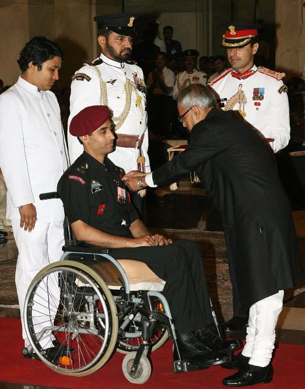The President, Shri Pranab Mukherjee presenting the Shaurya Chakra to...