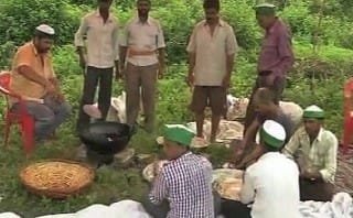 Langar for flood hit victims in Uttarakhand by Sikhs