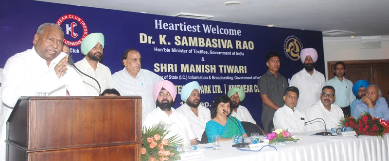 The Union Minister for Textiles, Dr. Kavuru Sambasiva Rao addressing the gathering, at Ludhiana