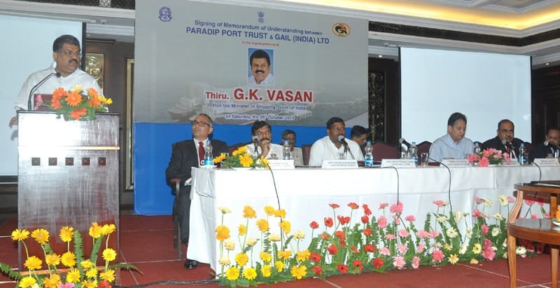 The Union Minister for Shipping, Shri G.K. Vasan addressing at the signing ceremony of…