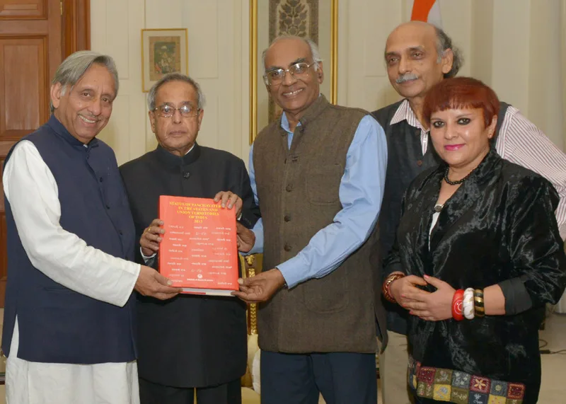Shri Mani Shankar Aiyar, MP (RS) alongwith Dr. George Mathew, Chairman,…