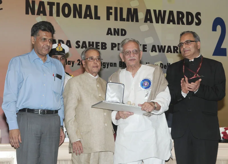 The President, Shri Pranab Mukherjee presenting the Dadasaheb Phalke Award…