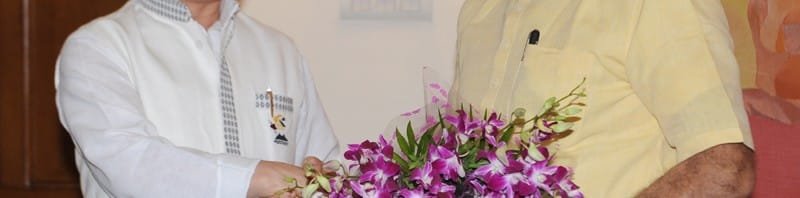 The Chief Minister of Arunachal Pradesh, Shri Nabam Tuki calling on the...