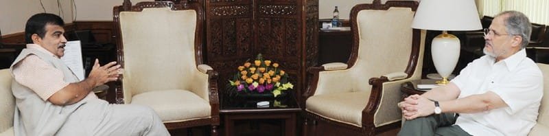 The Lt. Governor of Delhi, Shri Najeeb Jung calling on the Union Minister for Road Transport & Highways and Shipping, Shri Nitin Gadkari, in New Delhi
