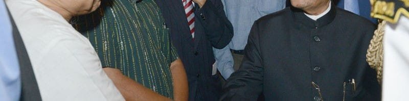 The President, Shri Pranab Mukherjee meeting the invitees, at an Iftar party, ...