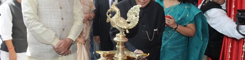 The President, Shri Pranab Mukherjee lighting the lamp to dedicate the Rashtrapati Bhavan Museum to the Nation, in New Delhi