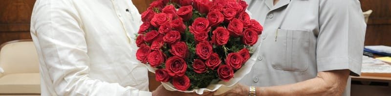 The Governor of Chhattisgarh, Shri Balramji Dass Tandon calling on ...