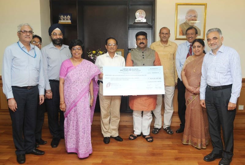 The CMD, Engineers India Limited, Shri A. K. Purwaha handing over the…