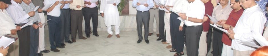 ED,PNB,BRAHMJI RAO ADMINISTERS OATH TO THE EMPLOYEES ON THE ...