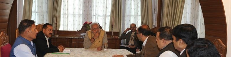 Various groups calling on the Prime Minister, Shri Narendra Modi, at Raj Bhawan ,Srinagar