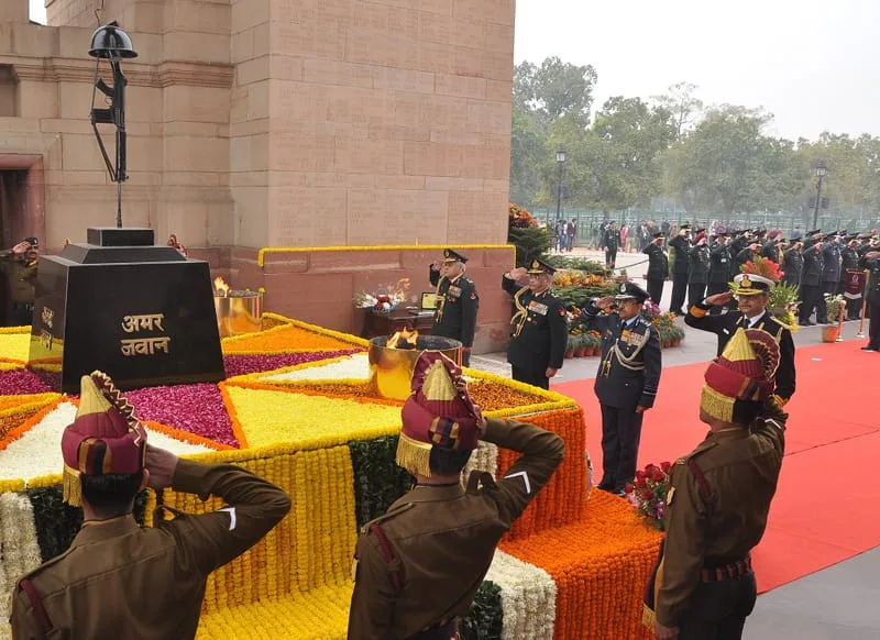 Lieutenant General B.K. Chopra, Director General AFMS and Senior Colonel Commandant..
