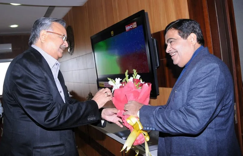 The Union Minister for Road Transport & Highways and Shipping, Shri Nitin Gadkari being ..