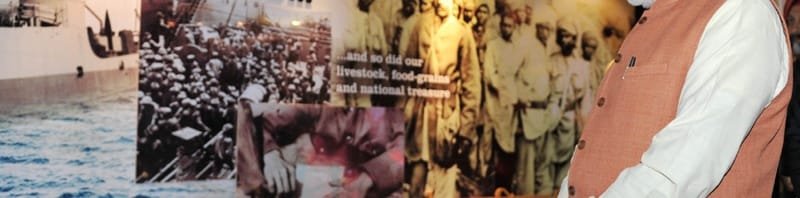 The Prime Minister, Shri Narendra Modi visiting the commemorative exhibition on centenary of First World War, at Manekshaw Centre, in New Delhi