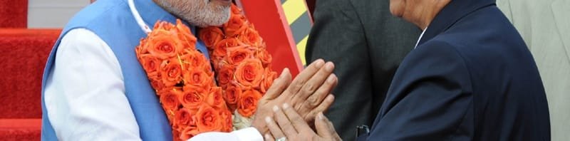 The Prime Minister, Shri Narendra Modi at the ceremonial reception, in Sir ..