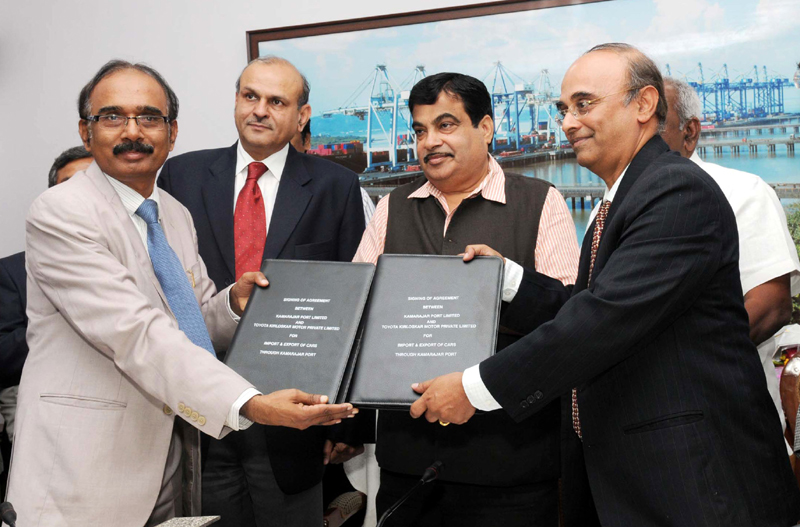 The Union Minister for Road Transport & Highways and Shipping, Shri Nitin Gadkari..