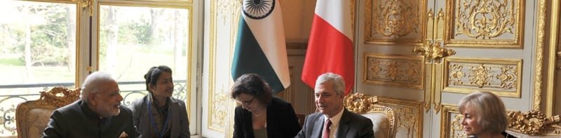 The Prime Minister, Shri Narendra Modi with the President of the National Assembly, Mr. Claude Bartolone, in Paris