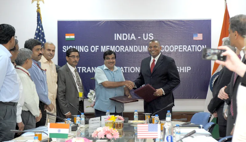 The Union Minister for Road Transport & Highways and Shipping, Shri Nitin Gadkari and..