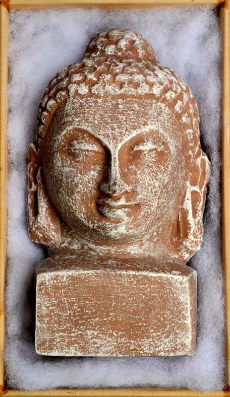 The Prime Minister, Shri Narendra Modi’s gift to the President of the People’s Republic of China, Mr. Xi Jinping, China