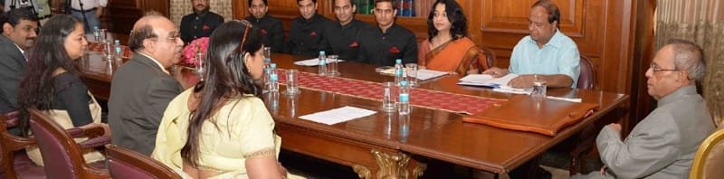 The President, Shri Pranab Mukherjee meeting the officer trainees of the Indian Information ..