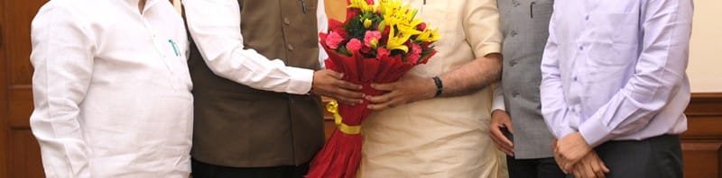 The Chief Minister of Maharashtra, Shri Devendra Fadnavis calling on the ..