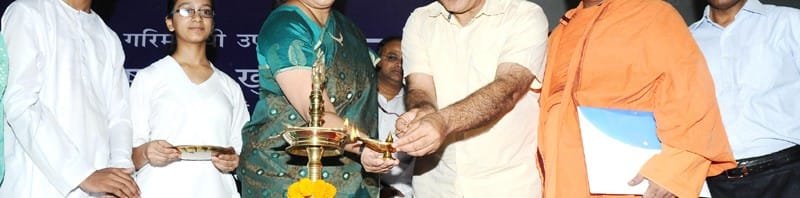 The Union Minister for Human Resource Development, Smt. Smriti Irani with the..