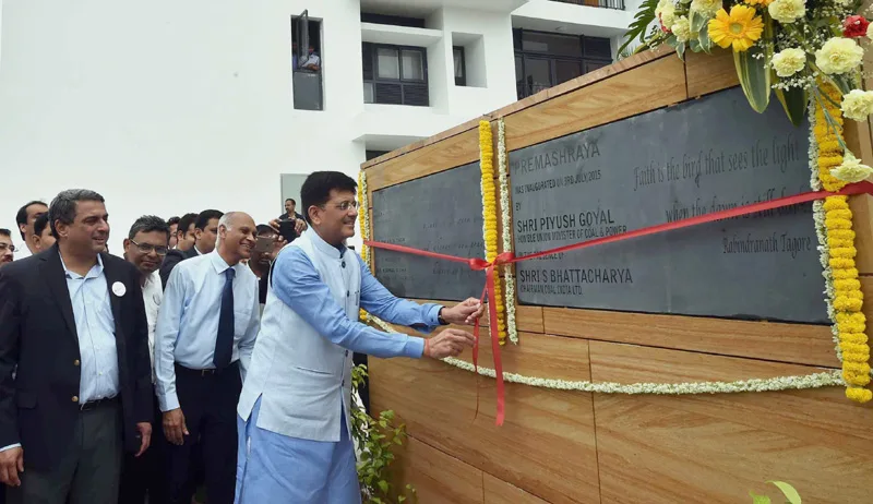 The Minister of State (Independent Charge) for Power, Coal and New and Renewable ..