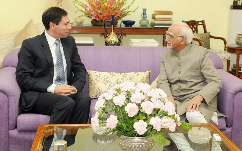 The Ambassador of Brazil to India, Mr. Carlos Sergio Sobral Duarte calling on the Vice President, Shri Mohd. Hamid Ansari, in New Delhi