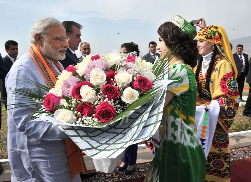 The Prime Minister, Shri Narendra Modi being welcomed on his arrival at the…
