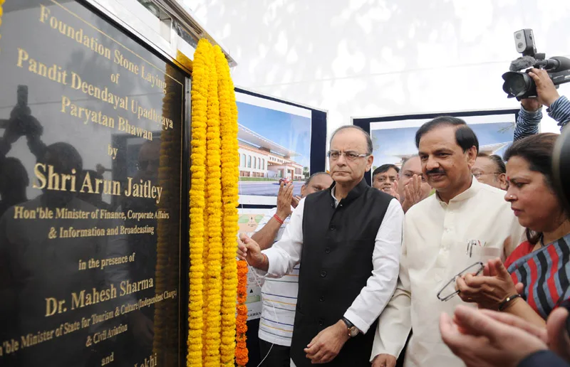 The Union Minister for Finance, Corporate Affairs and Information & Broadcasting, Shri Arun..