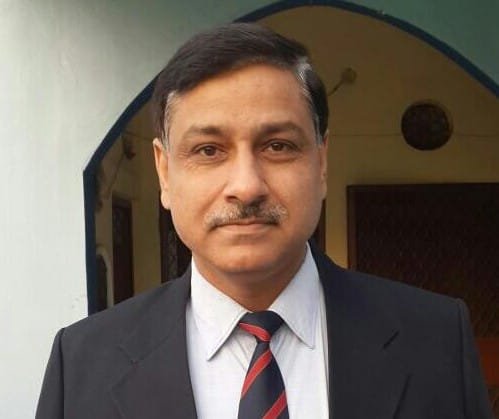 BRAVE SHO LATE SH. OMPRAKASH WHO PUT HIS DUTY FIRST BEFORE HEALTH CREMATED..