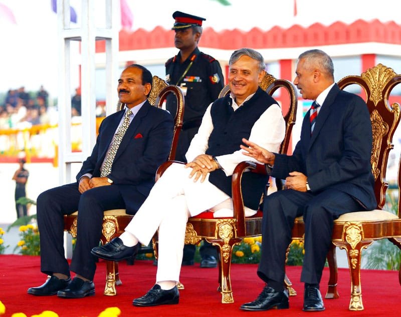 The Minister of State for Planning (Independent Charge) and Defence, Shri Rao Inderjit Singh ..