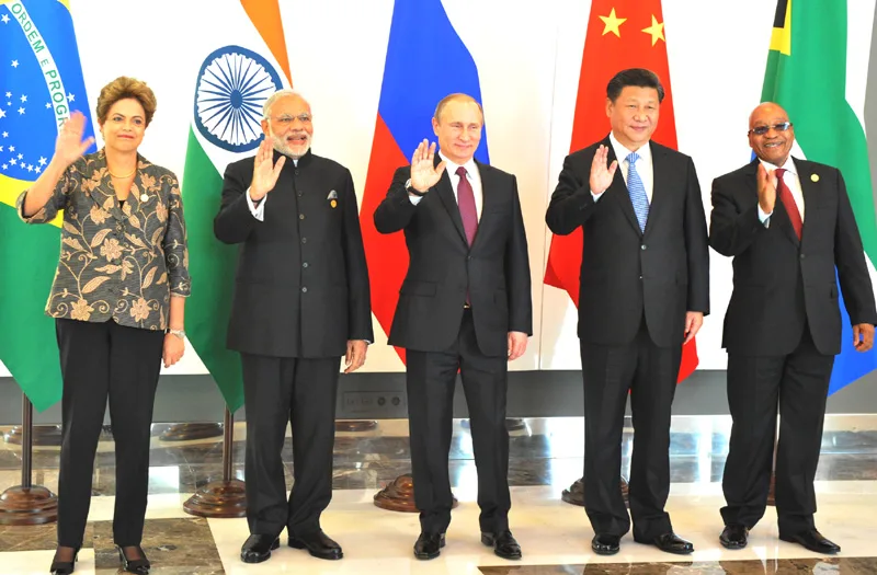 The Prime Minister, Shri Narendra Modi with other BRICS leaders at a meeting,..