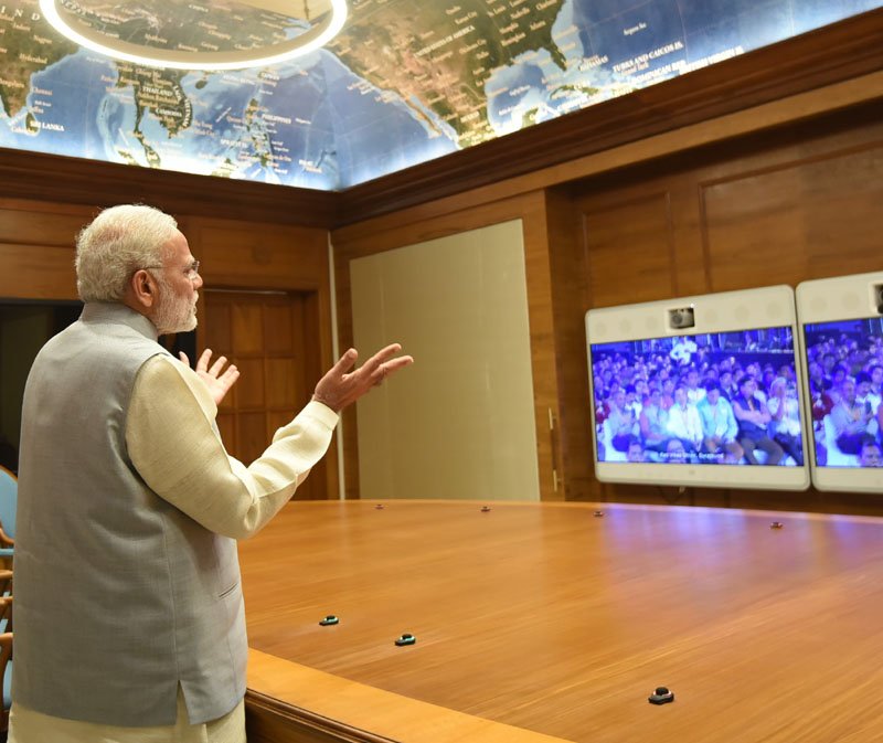 The Prime Minister, Shri Narendra Modi addressing the gathering at Rail Vikas Shivir..