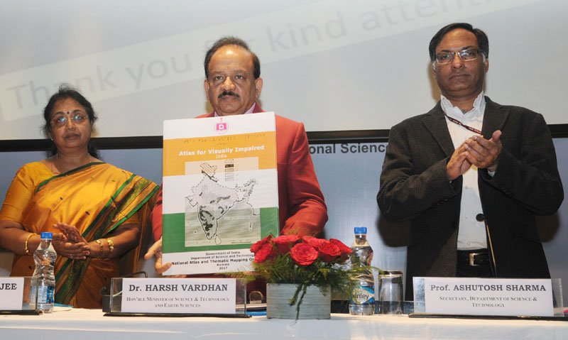 The Union Minister for Science & Technology and Earth Sciences, Dr. Harsh Vardhan ..