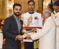 The President, Shri Pranab Mukherjee presenting the Padma Shri Award..