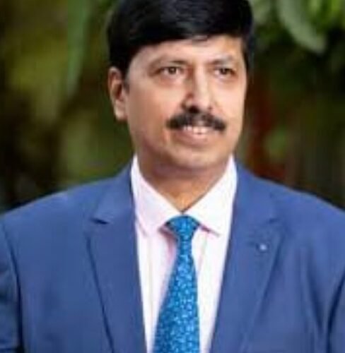 Manoj Kumar Das IAS,to take over as Chief Secretary, Gujarat.