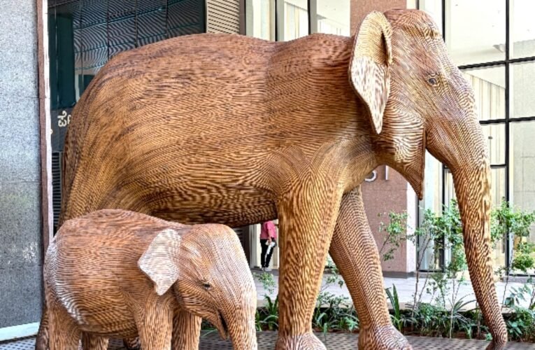 ART MUMBAI Hosts Guided Artwalk at RMZ Ecoworld 30, Bengaluru