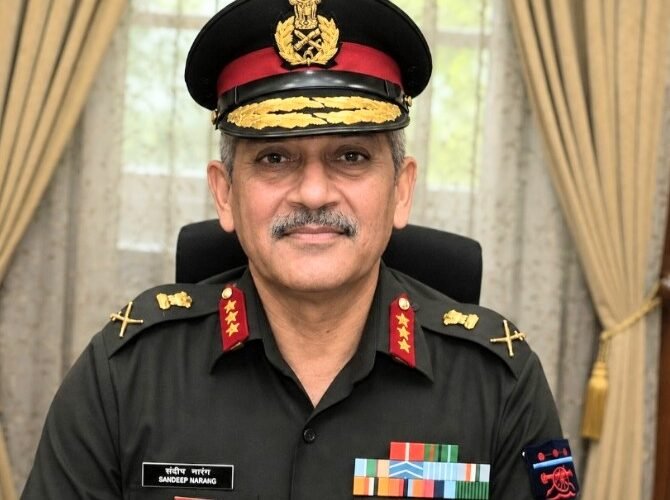 Lt. Gen Sandeep Narang assumes charge as Commandant of the Military College of Materials Management.